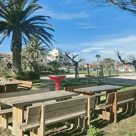T2 Avec Balcon Vue Port Et Acces Piscine - Fr-1-195-116 *