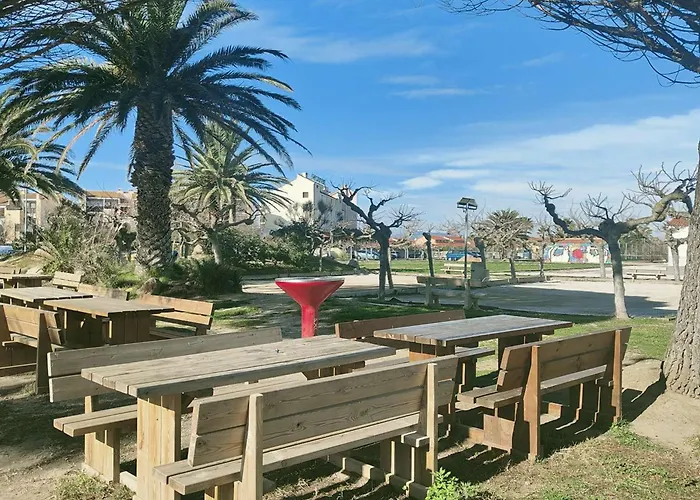 T2 Avec Balcon Vue Port Et Acces Piscine - Fr-1-195-116 *